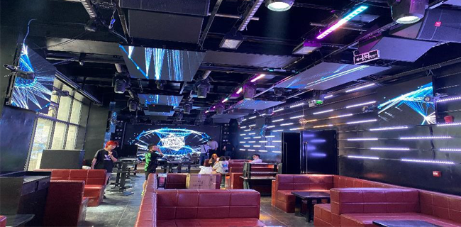 �����ư�