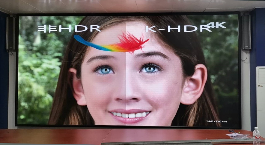 ������ɫ������ĳ��