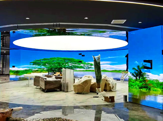 �Ϻ�ĳ��˾չ����Ļ