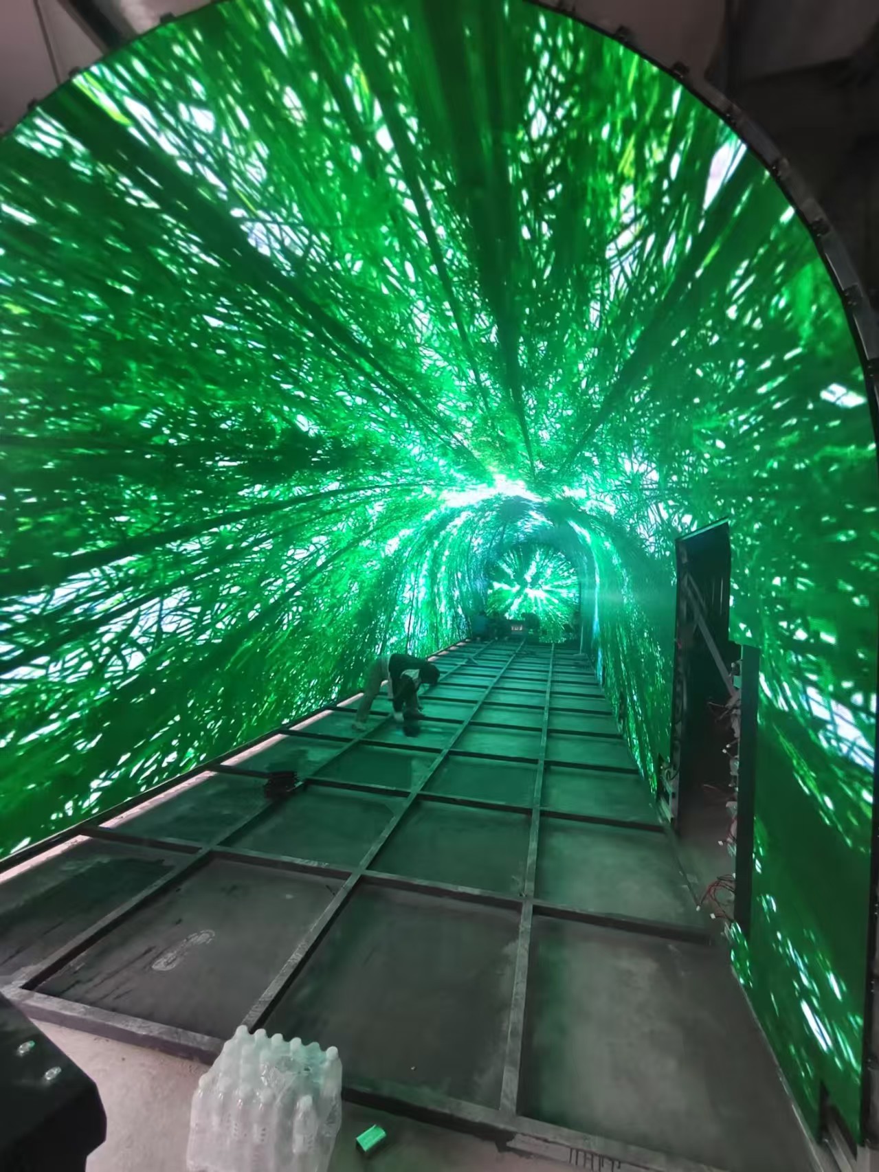 ���ݾ�����������