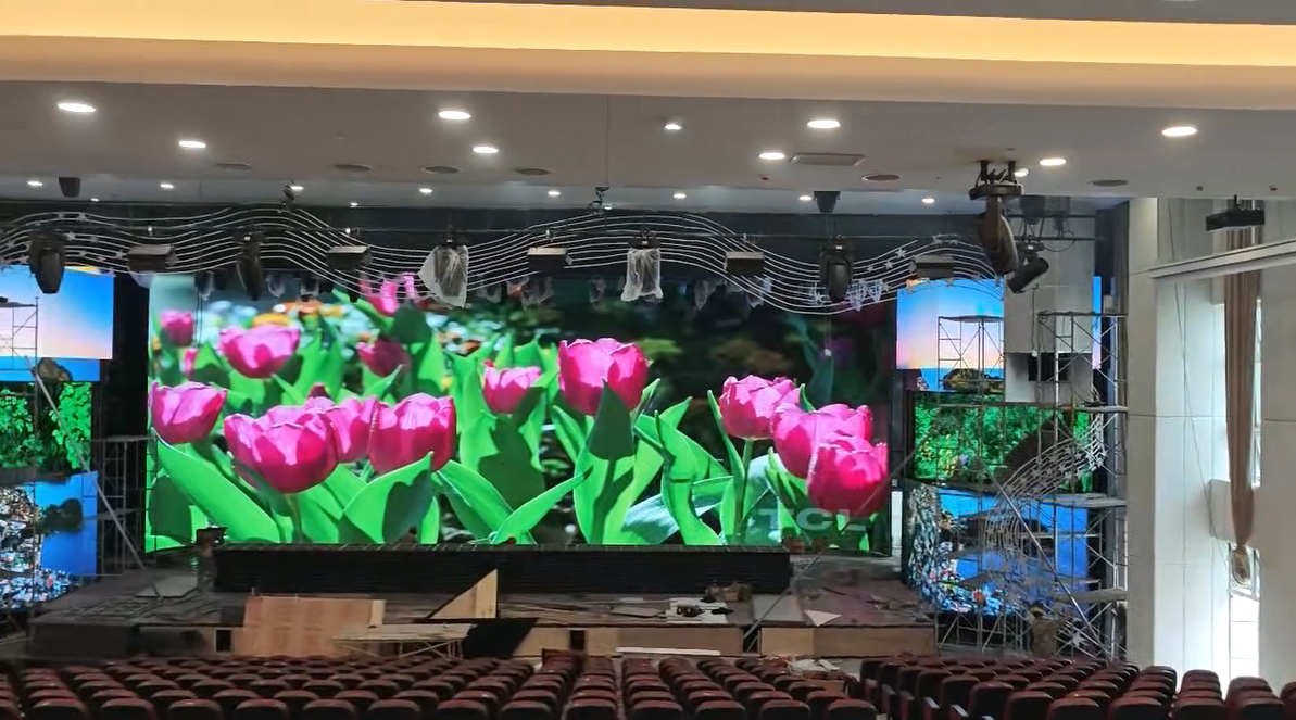 ��ͬ�غ�ɫ�����������մ���