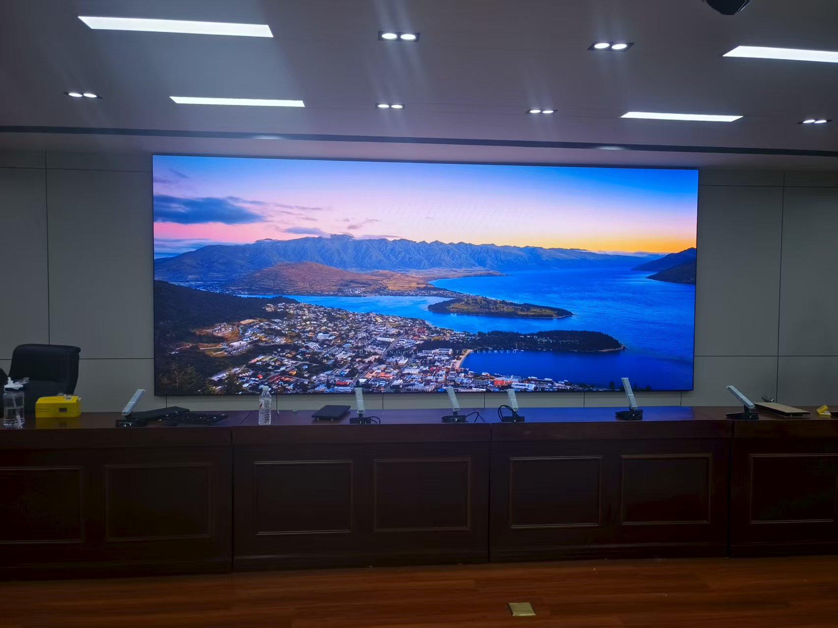 �������Ժ