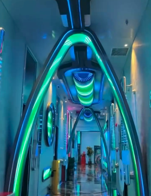 ��ɽ������Ȼ��KTV��Ŀ